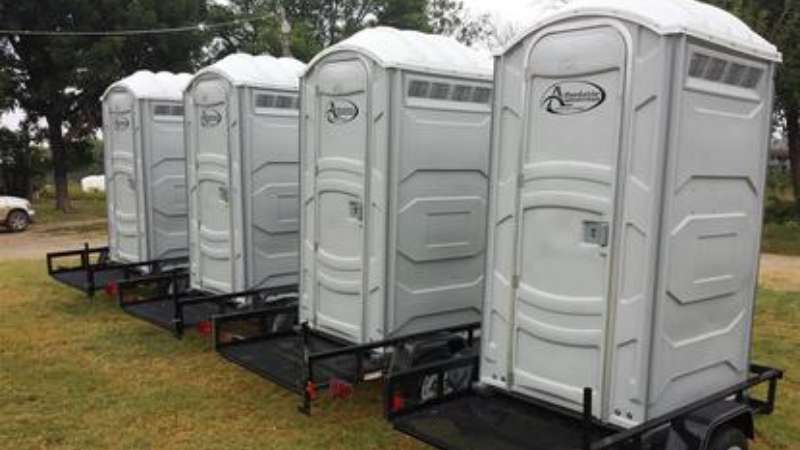 portable toilet rental